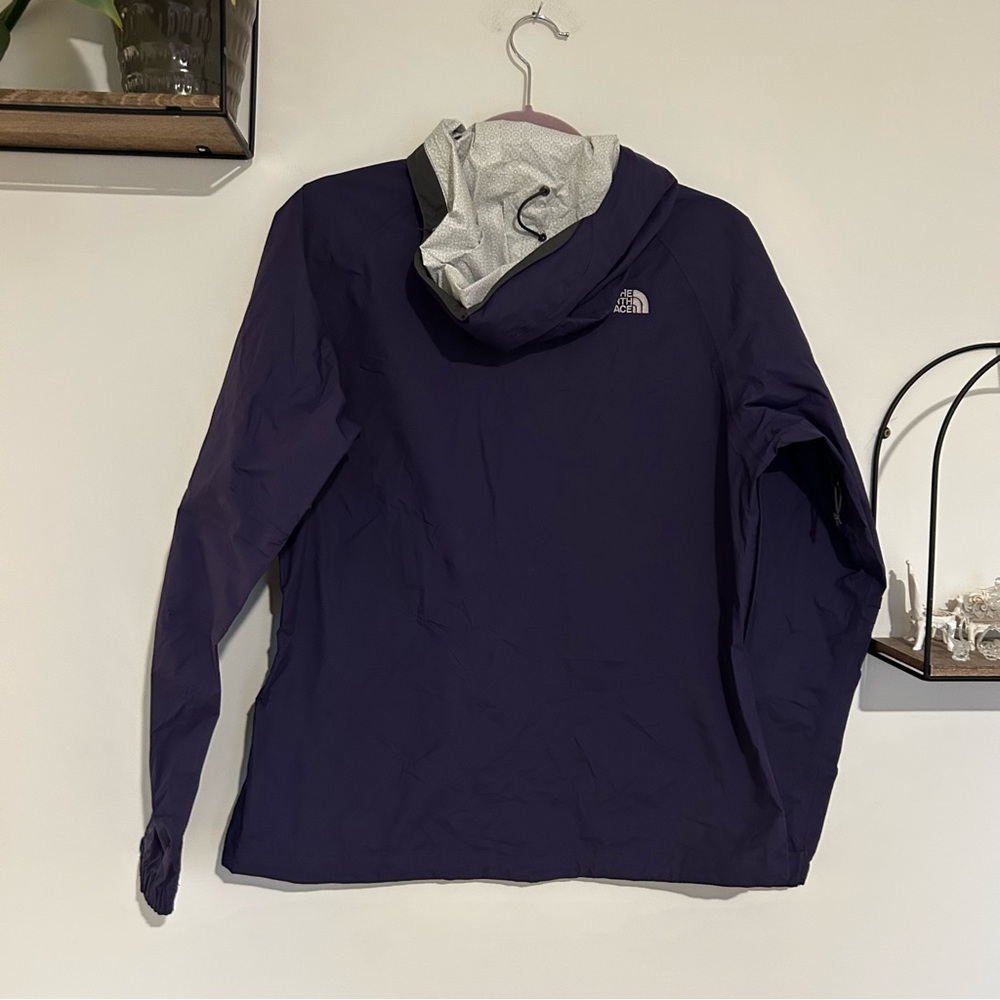 The North Face Purple Lightweight Hyvent DY Hooded Jacket Size Woman’s Small - Picture 2 of 11